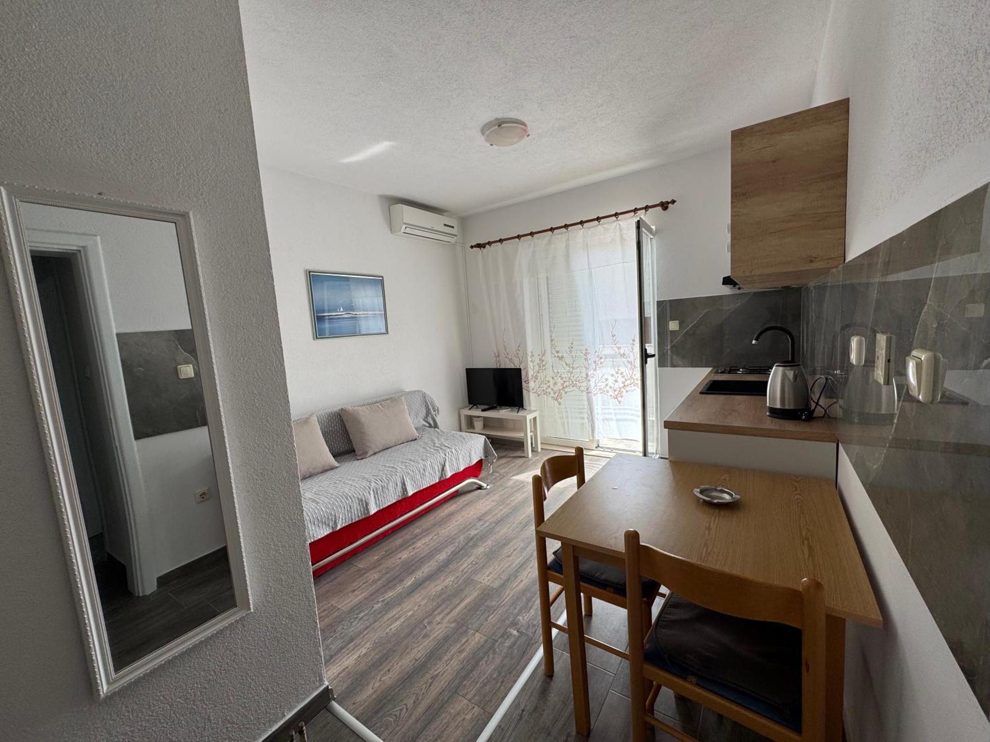 Apartment Makarska M&I, Free Private Parking Εξωτερικό φωτογραφία