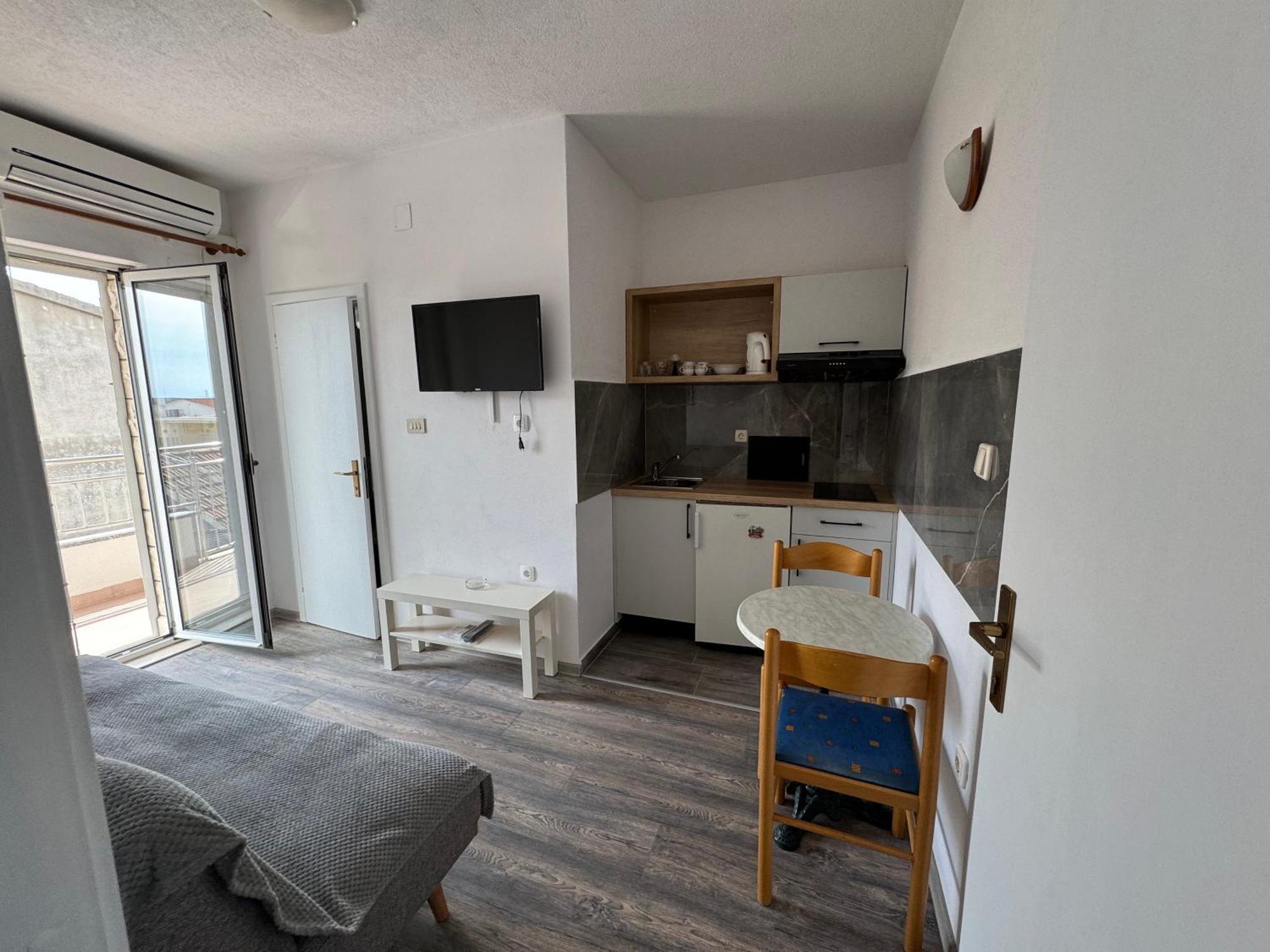 Apartment Makarska M&I, Free Private Parking Εξωτερικό φωτογραφία